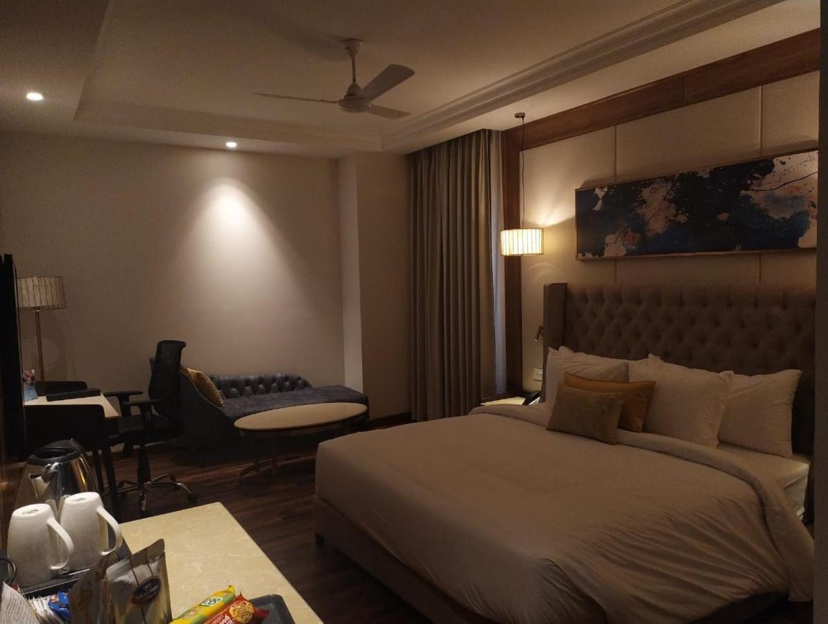Maryland Group Hotel Zirakpur Exterior foto